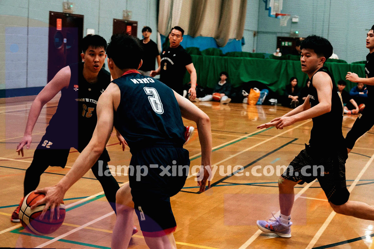 苹果版栏目导航书签位置调整示意，常用入口在首位发光